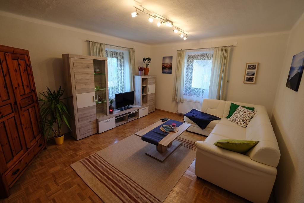 Haus Hubertus Lägenhet Radnig Exteriör bild